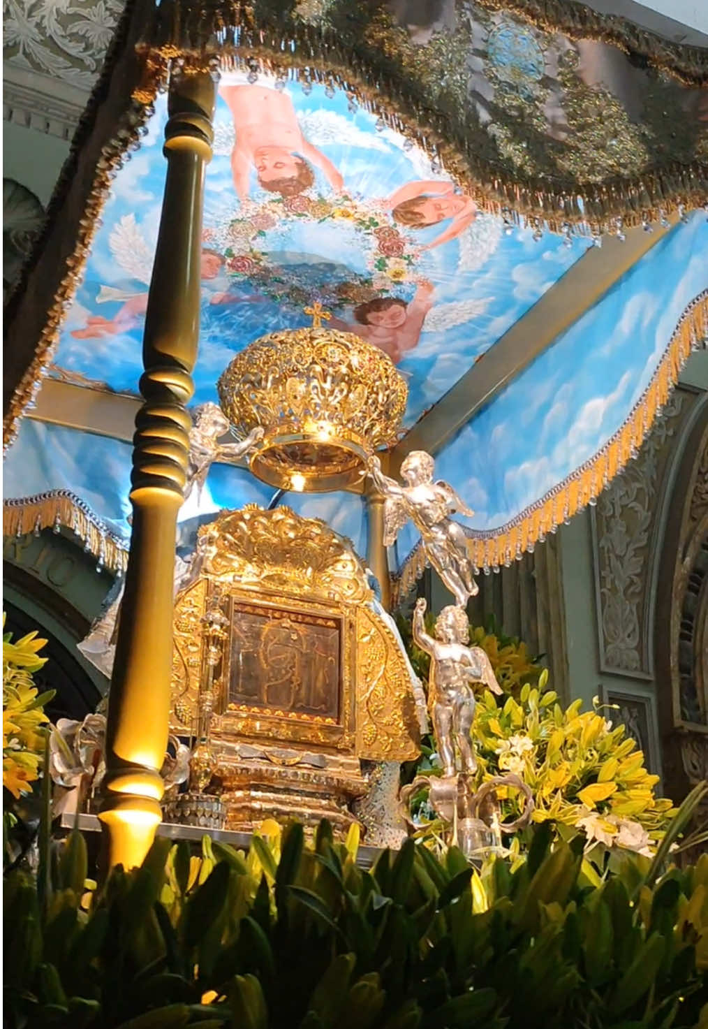 En poquitos días nuestra madre, la Chinita, estará más cerquita de su pueblo. La cita es el 25 de octubre 💛 #chinita #virgendechiquinquira #bajadadelachinita 