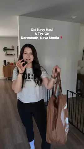 Let me know what you think!! Everything is linked in my bio/LTK #fyp #foryou #novascotia #oldnavy #tryonhaul 