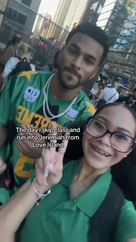 I can’t make ts up #fypシ゚viral #nyc #LoveIsland #foryou #fyp @Findjeremiah I LOVE U