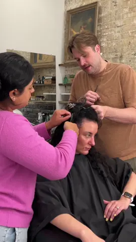 This beauty flew in from across the country just to sit in our chair. When it comes to K-Tips, clients know the trip is worth it for a custom blend, density match, and a look that feels effortless every single day Would you hop on a plane if it meant leaving with your dream hair?