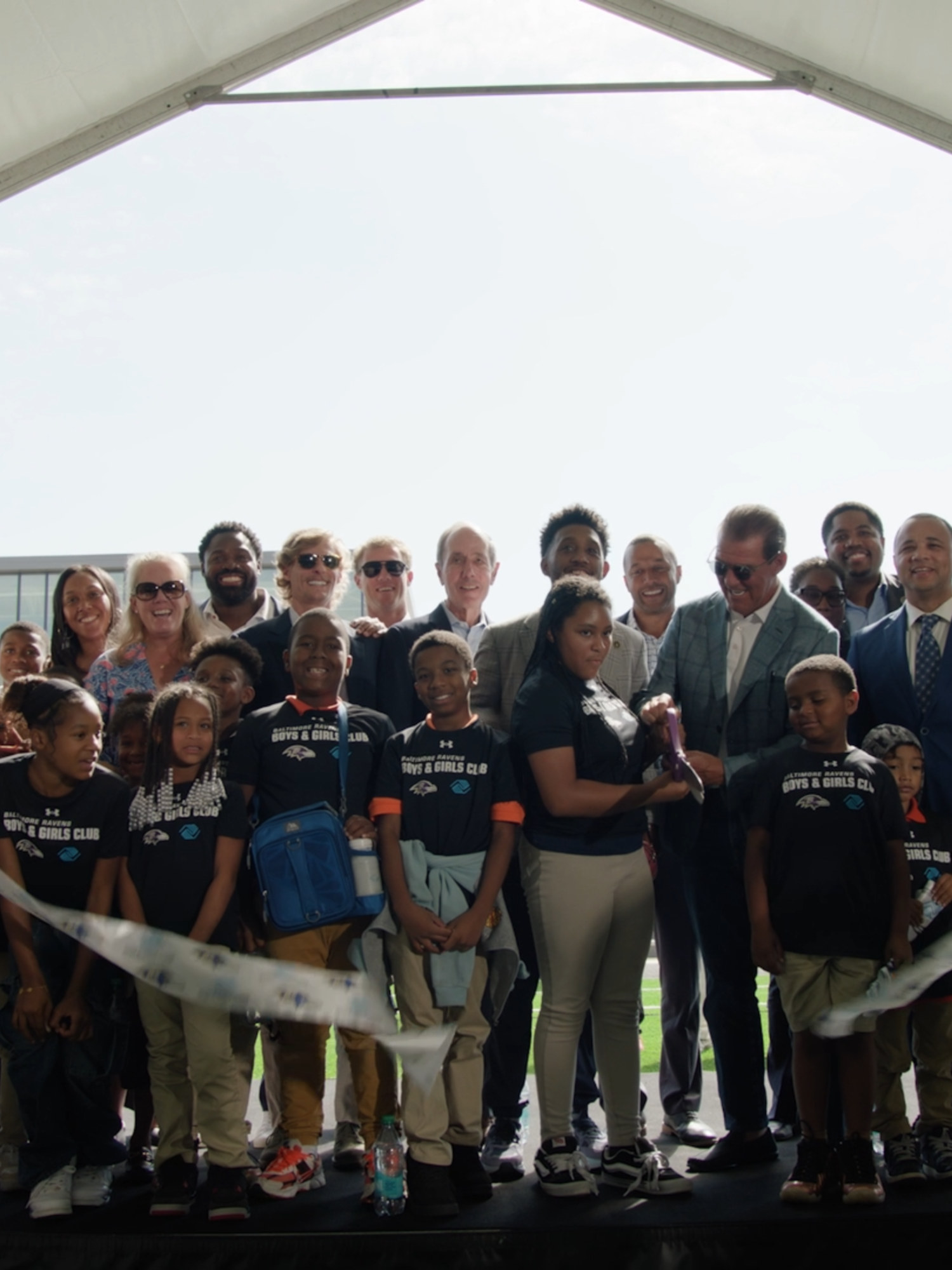 Steve Bisciotti dedicates the new field at the Ravens Boys & Girls Club to former team president Dick Cass 💜 #ravens #boysandgirlsclub #community #baltimore