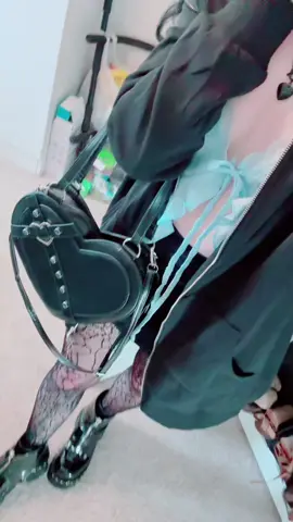 Whimsigoth outfit inspiration 🖤✨