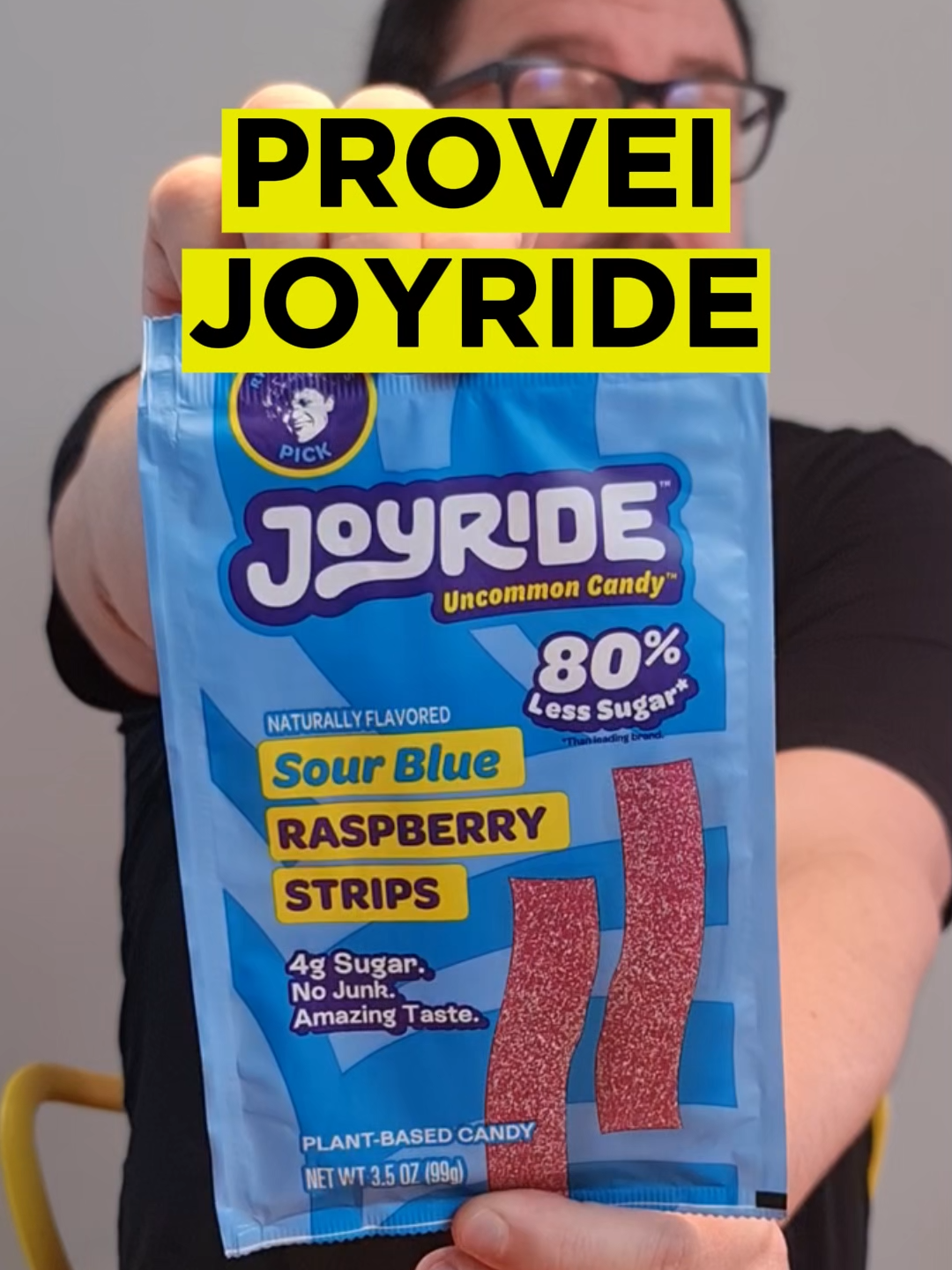 PROVEI JOYRIDE A famosa bala do @trahan1m, que é sucesso nos Estados Unidos, mas pra comer aqui no Brasil, só se alguém trouxer dentro da cueca, igual o @moount fez pra mim ❤️ Please @joyridesweets come to Brazil! #joyride #ryantrahan #balafini #fini