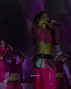 Si la vida es una sola que importa 🤌🏻😉💕 @TINI #tini #tinistoessel #paratii #viralvideos 