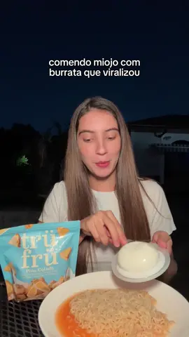 provando a combinação viralizada aqui nos estados unidos Tru Fru + Tajin e limão #trufrupartner @Trü Frü 