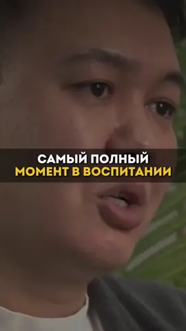 Не каждой женщине нужны бриллианты и роскошь. Тем, кто каждый день заботится о доме и детях, нужно лишь одно — немного воздуха, внимания и тепла. Порой простая прогулка заменяет отпуск. Просто позови её в парк, в магазин, просто побудь рядом. Ты удивишься, как мало нужно женщине, чтобы снова улыбнуться.