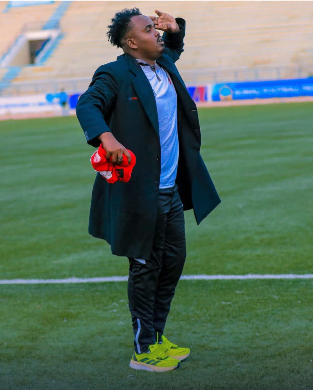 Macalin Xamaan iyo casharkii uu siiyay Kaaraan!