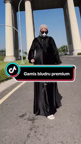Gamis cantik bludru mewah premium 🖤🌼✨ #gamis #gamiscantik #gamisbludru #gamismewah 