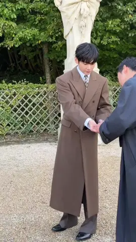 V FOR PARIS FASHION WEEK #VXCELINEPFW #CELINESUMMER2026 #TAEHYUNGXCELINE #PFW