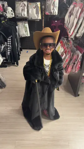 Pimp Lucius 💰 #pimp #viralvideo #autumnaesthetic #LanguageLearning  #wockst★rz🦇 
