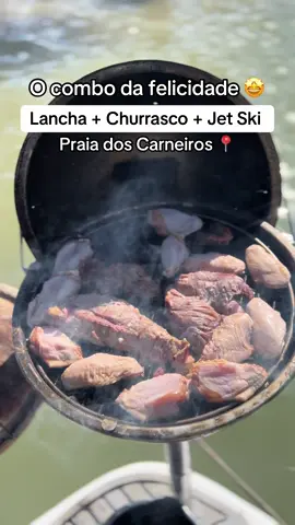 Diária na Lancha das 10 às 17 horas com churrasco e passeio de jet ski incluso 🤩 O combo da felicidade 😍 #lancha #praiadoscarneiros #passeiosturisticos #jetski 