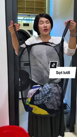 Sọt lưới đựng quần áo rất tiện luôn, xài rất là thích. Sọt to, thoáng khí nên đựng đồ thoải mái mà không có bị bí. #mecaphe #dcgr #giodungquanao #sotluoidungquanaogiat 