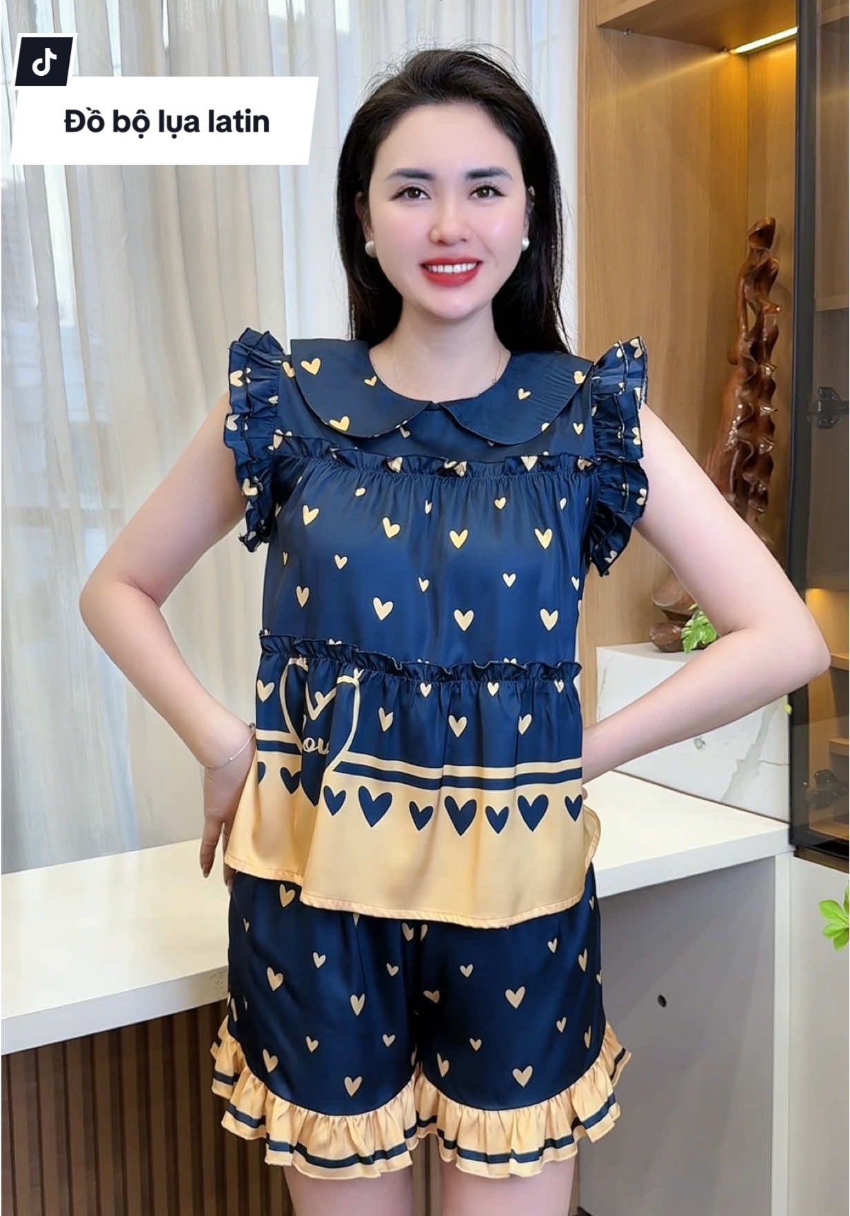 Đồ bộ lụa latin cao cấp, chất mềm mịn mặc siêu mê #thudongxudaily #dobo #dobomacnha #lualatin 