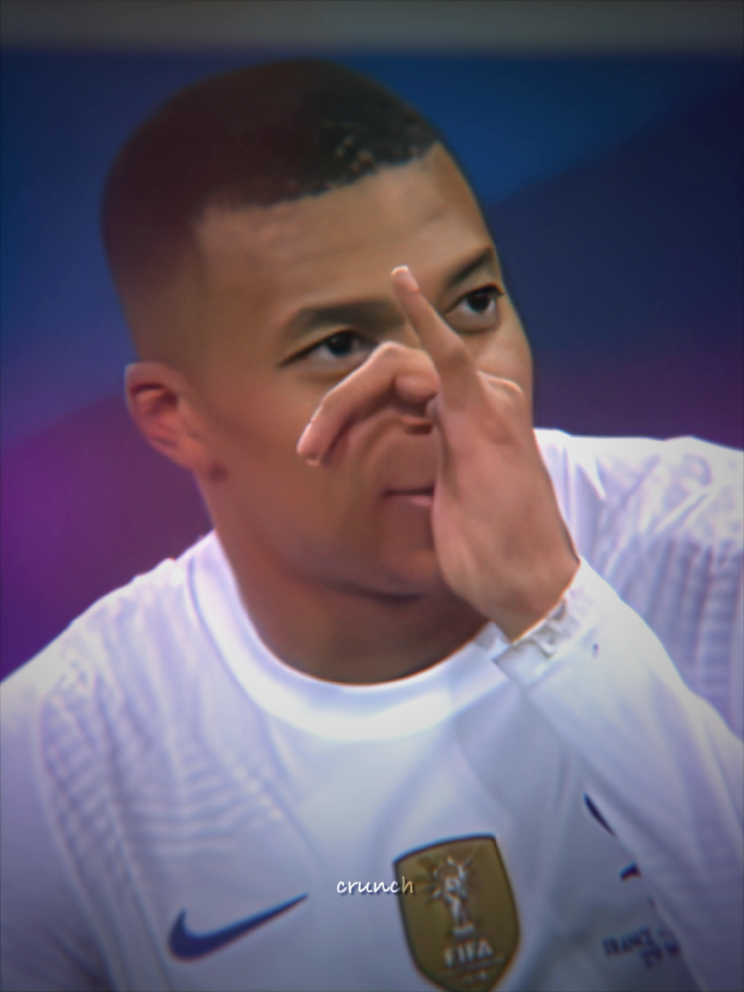 What is bro doing 😭✌️#football #edit #mbappe #aftereffects #viral #plsdontflop