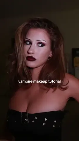 vampire makeup but make it 90s🥀🕯️🧛🏼‍♀️this makeup goes so hard #makeuptutorial #90s #vampiremakeup #vampy 