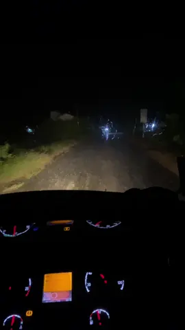 Kuching - Pontianak, Pontianak - Kuching🇲🇾🇮🇩. Blanja view malam hujan lebat. #pontianakkalimantanbarat #kuchingsarawak #drivermuda #busasia 