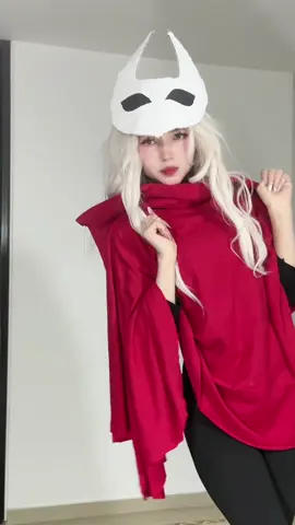 El tercer movimiento siempre es tan gracioso 🫠| a quien prefieres a hornet o al caballerito?                                                        #silksong #hornet #hornetcosplay #hollowknight 