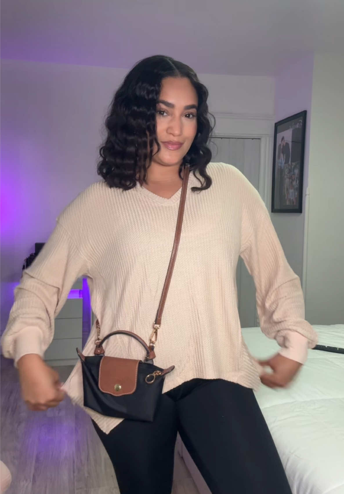Long sleeve sweater perfect for autumn 🍂 #tiktokshopcreatorpicks #tiktokshopfalldealsforyou 