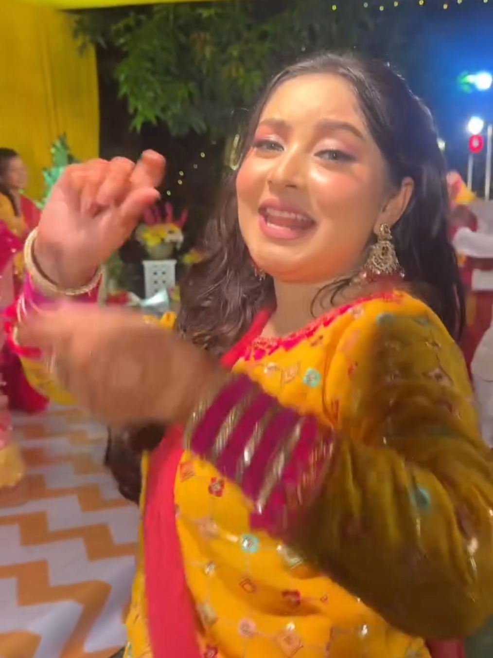 Ontora Ki Nach Dilo 🫣💃 #trh #teamrakibhossain❤️ #teamrakibhossain❤️ #eftiya #tiktokofficial #tiktokofficialbangladesh #fpyシ @✩ 𝐓𝐑𝐇 ♡ 𝐑𝐮𝐛𝐢 ✩ 