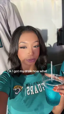 A drink and vibes , Go jags 🐆 #gameday #football #jacksonvillejaguars #kansascitychiefs 