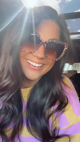 Diff just dropped the new cat-eye Becky glasses with the leopard frame and we cannot get enough 😍 The chicest upgrade to any outfit 🐆🕶️ #DIFFEyewear #BeckyGlasses #CatEyeVibes #LeopardLook #AccessoryGoals 