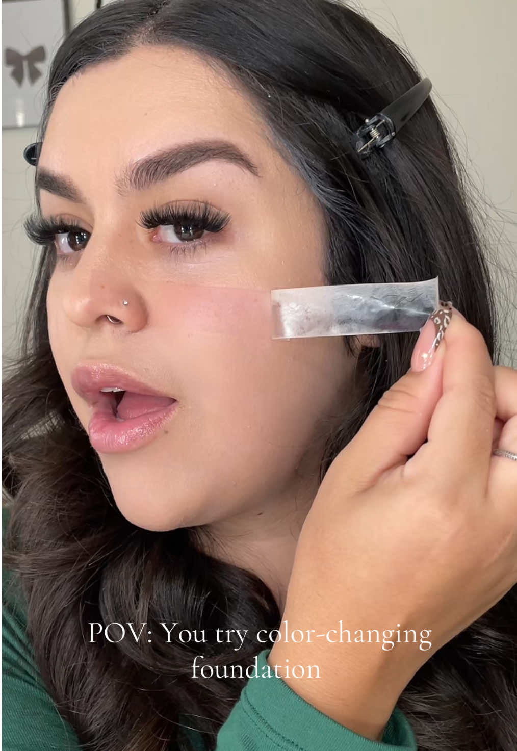 The most weightless foundation with the perfect amount of coverage, 10/10 ✨ #elroel #foundation #foundationstick #colorchangingfoundation #fyp #viral @ELROEL.US 