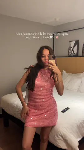 Uno de los mejores lugares para tomarte fotos con la torre Eiffel en Pariiis 💫🩰🤍🪄 #spotsparis #avenuecamoens #paris #eiffeltower #girlcontent 