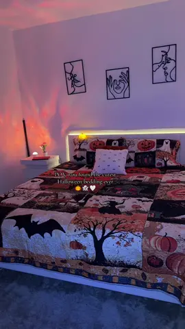 This 3-piece quilt feels like childhood Halloween nights 🎃 👻 ☁️ #halloween #halloweenfinds #quiltersoftiktok #bedding #roomdecor 