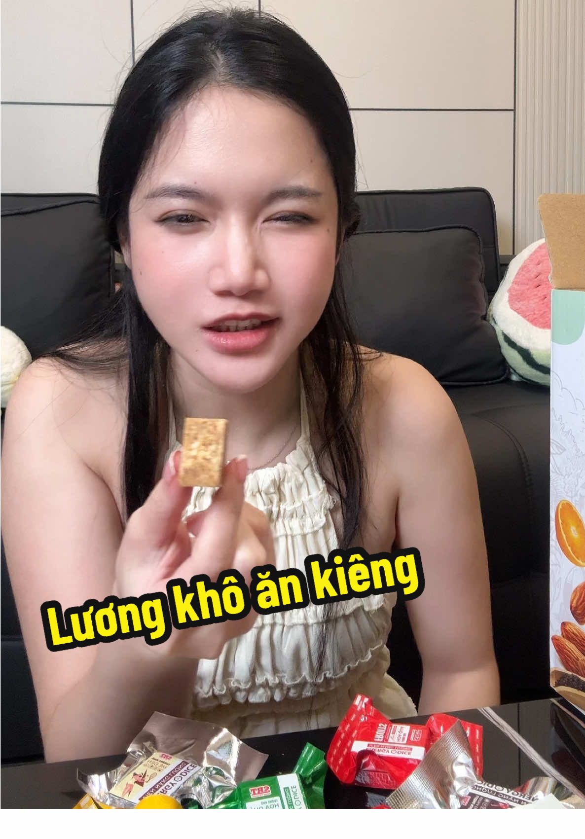 Lương khô mini có loại ăn kiêng rất ngon #TikTokAwardsVN #reviewdoan #doanvat 