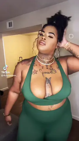 follow me on IG 😜#bigmama #fyp #plussizeedition #viralvideo #fyp 