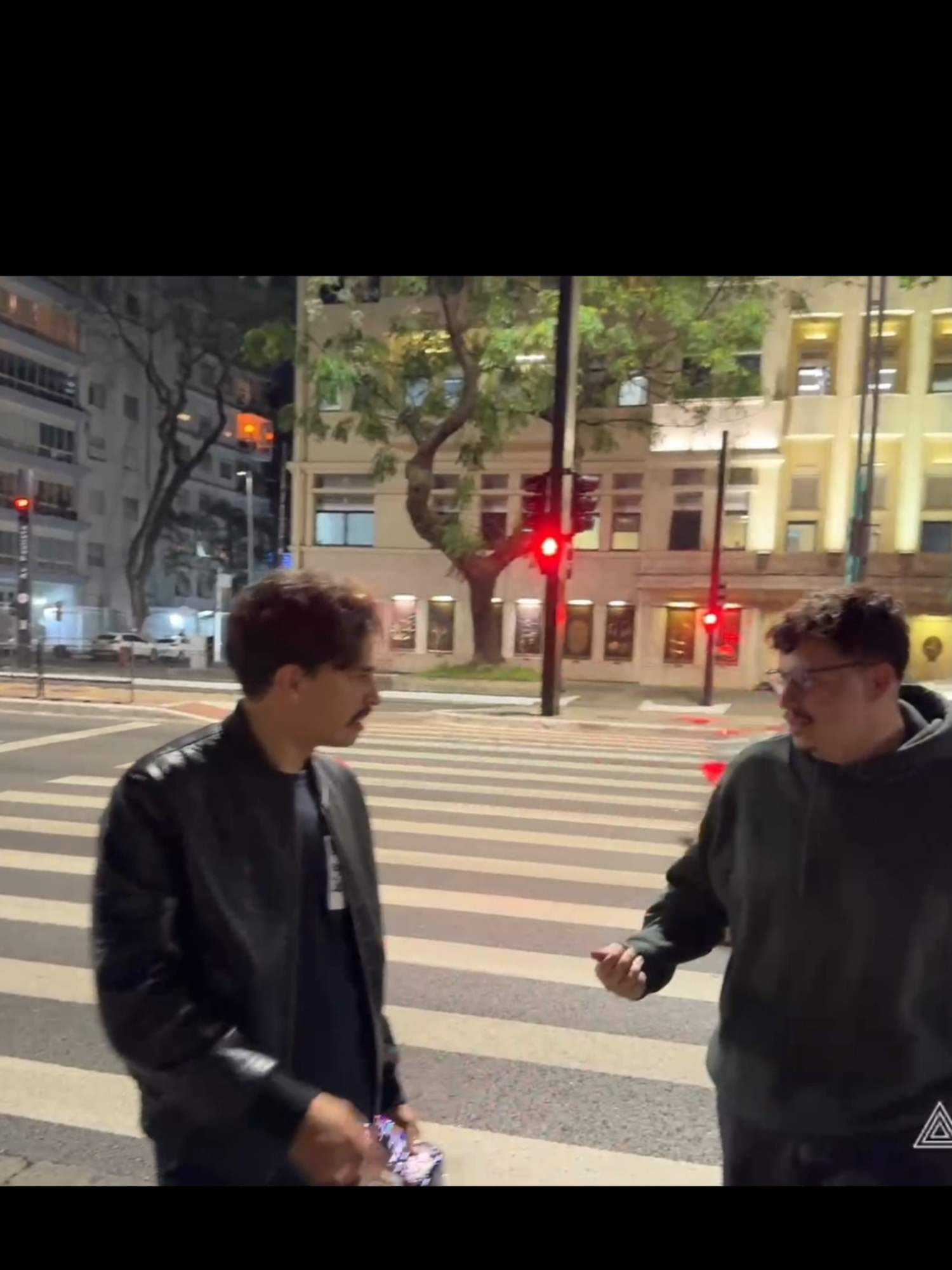 BISTECONE ENCONTRA MURILOSO NA PAULISTA #bistecone #bisteconelive #clipes #fyp #bisteconee #muriloso