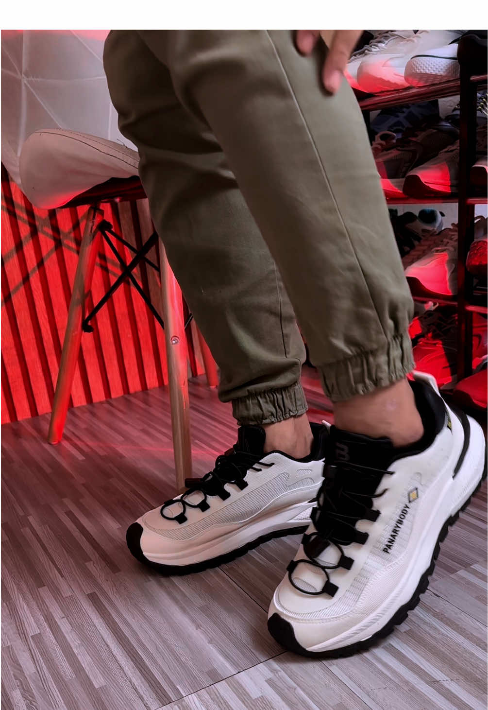 Membalas @Kodrate menungso New product Panarybody sepatu sneakers pria keren kekinian,model sport casual bikin langkahmu semakin nyaman,desain mewah dan kekinian bikin gaya Auto naik level!!! #sepatusneakerspria #sepatusport #sepatucasual #sepatupremium #sepatukekinian 
