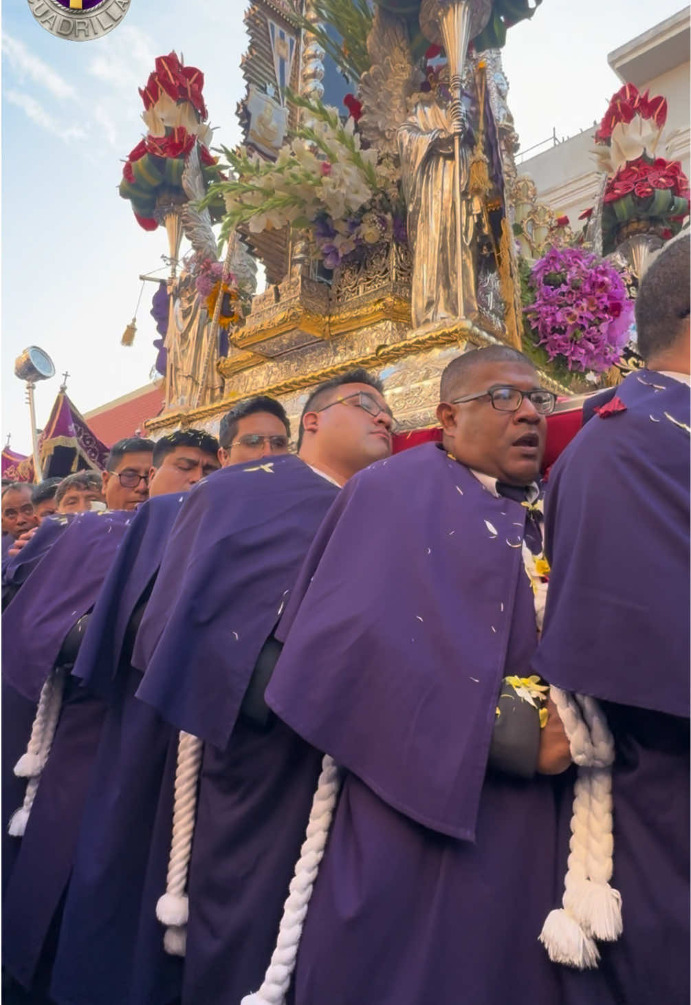 𝐉𝐎𝐑𝐍𝐀𝐃𝐀 𝐏𝐑𝐎𝐂𝐄𝐒𝐈𝐎𝐍𝐀𝐋 - 𝐒𝐀́𝐁𝐀𝐃𝐎 𝟎𝟒 𝐃𝐄 𝐎𝐂𝐓𝐔𝐁𝐑𝐄 𝟐𝟎𝟐𝟓 Compartimos algunos momentos de la primera jornada procesional a nuestro Señor de los Milagros de Nazarenas, el pasado sábado 04 de octubre 2025. Vivamos juntos este mes al lado del Señor, en un ambiente de fe, esperanza y devoción nazarena. #hermandad #señordelosmilagros #nazarenas #setimacuadrillahsmn 