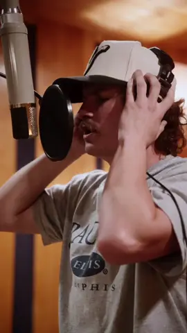 500k streams on @Spotify in 3 days🤯 y’all are crazy!! 