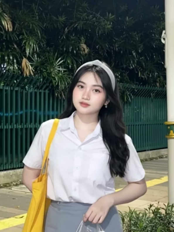 pulang sekolah kemaleman #viral #masukberanda #cantik #fyp #tren 