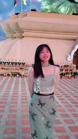 @👑Nge Hlaing👑 #မြင်ပါများပီးချစ်ကျွမ်းဝင်အောင်လို့🤒🖤 
