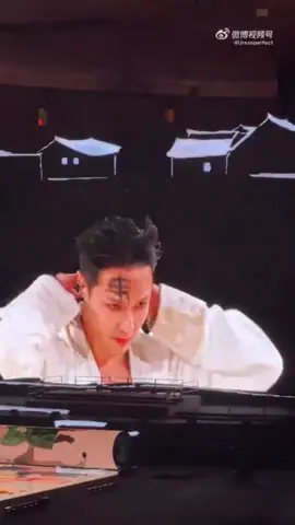 ikut nangis ih 🥹 #layzhang #exo #exoweareone 