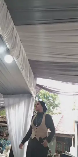 adakah disyair lagu ini yg mewakilkan perasaan kalian semua? 
#tiktoklive #livehighlights#fyppppp