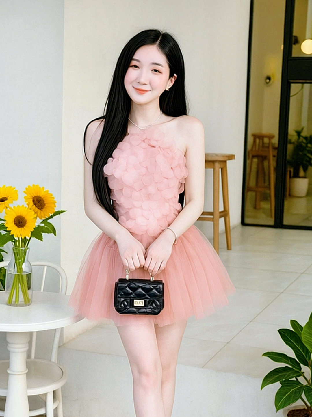 🌼 Một ngày nhẹ nhàng bắt đầu bằng váy xinh và nụ cười an nhiên 🌸  #thoitrangnu #thoitrang #vaydutiecsangchanh #vaydutiec #xuhuongtiktok 