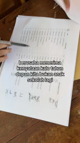 “semuanya sementara, kita di ujung cerita” deymm😀