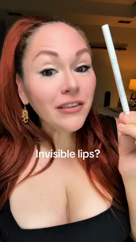 I love a good nude dry lip! Pu never knew I would come across an invisible plumper #lips #lipplumper #invisablelipplumper #tiktokshopfalldealsforyou  #makeuptutorial 