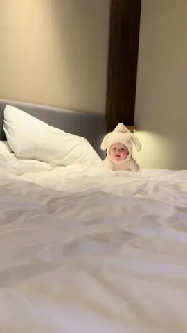 Đồ xinh ở phần trưng bày ạ🥰🥰🥰#babygirl #bedau #cutebabyvideo #thoitrangtreem #emxenhxiu003