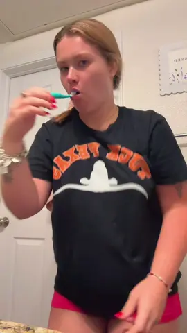 just tryna brush my teeth @marcel.reed23  