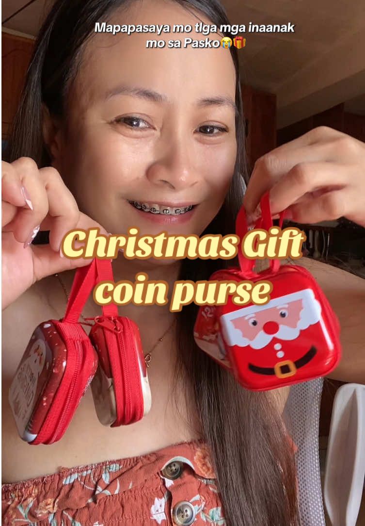 Ang mura lang pero marami kang mapapasya sa Pasko🎁🫶✨ #giftideas #christmasgift #christmascoinpurse #coinpurse 