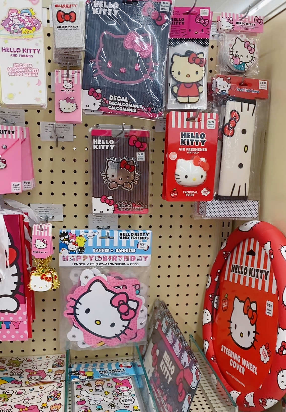 I don’t do much Hello Kitty hunting anymore, but I definitely need to so many cute new things 🩷  Can I also get through Halloween/Thanksgiving first 😅 #hellokitty #hellokittyfinds #christmas #hellokittylover #christmasgiftideas 