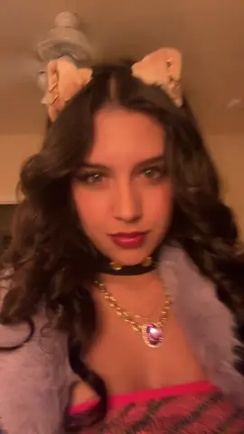 This eats!!! @Dolls Kill #fyp #clawdeenwolf #halloweencostume #monsterhigh #dollskill 