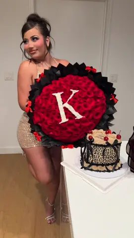 Birthday vibes 🥳💗💗 #fyp #foryou #birthday #viral 
