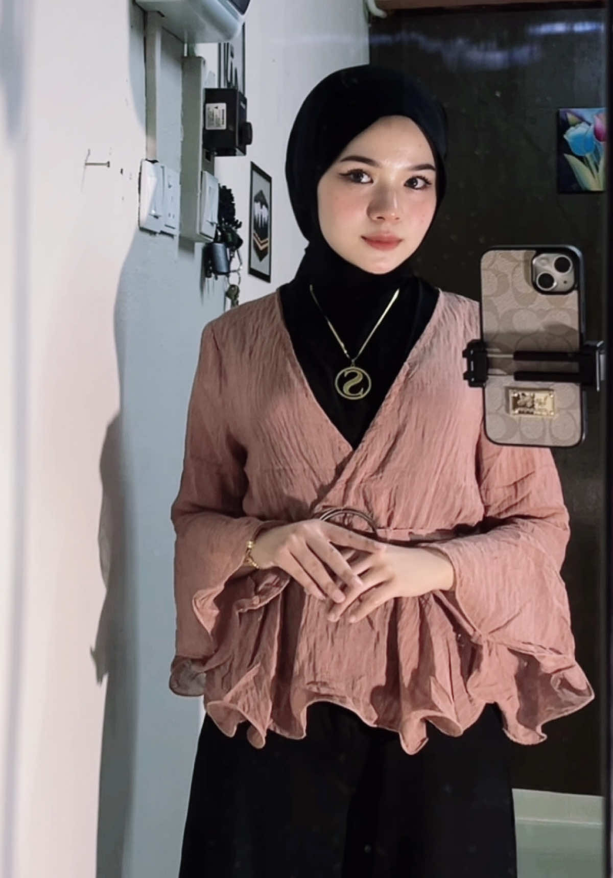 sumpah lawaaaaaa baju ni #blousekoreanstyle #koreanstyle #outfitideas #outfitcheck 