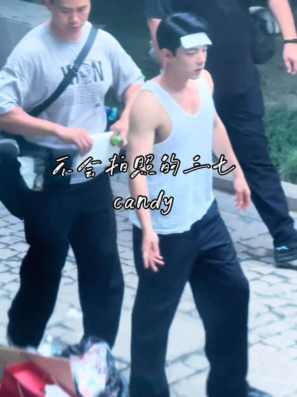 💪💪💪#เซียวจ้าน #xiaozhan #肖战 #เหรินเส้าไป๋ 