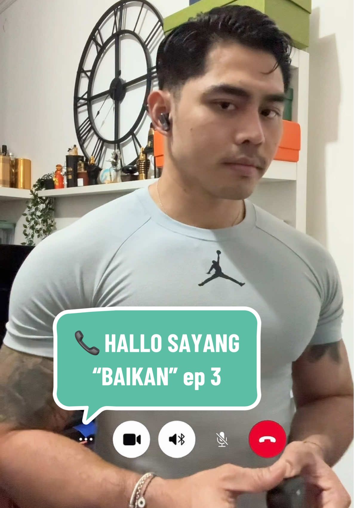 Jgn ngambek2 lagi ya sayang …  #hallosayang 